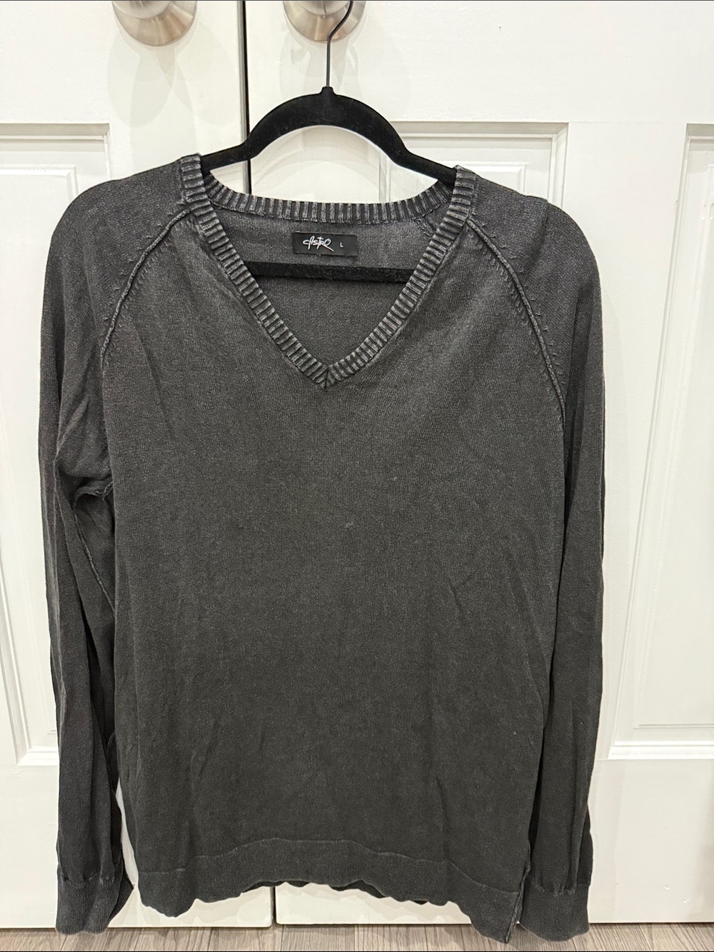 aftr L Men's V-Neck Sweater in Charcoal Gray
